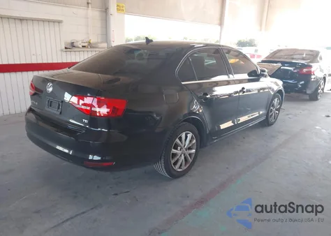 2015 Volkswagen Jetta 1.8T Se z USA, uszkodzony, nr VIN 3VWD07AJ4FM238681